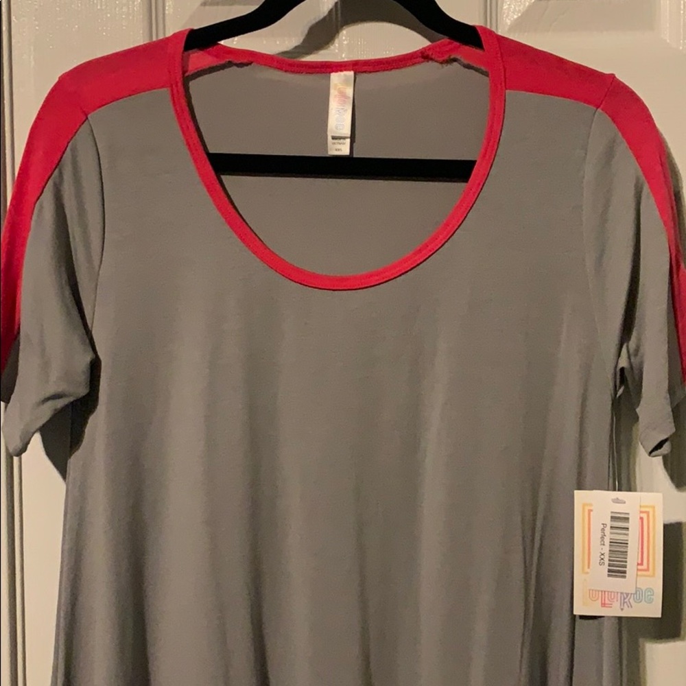 Lularoe BNWT XXS Perfect T